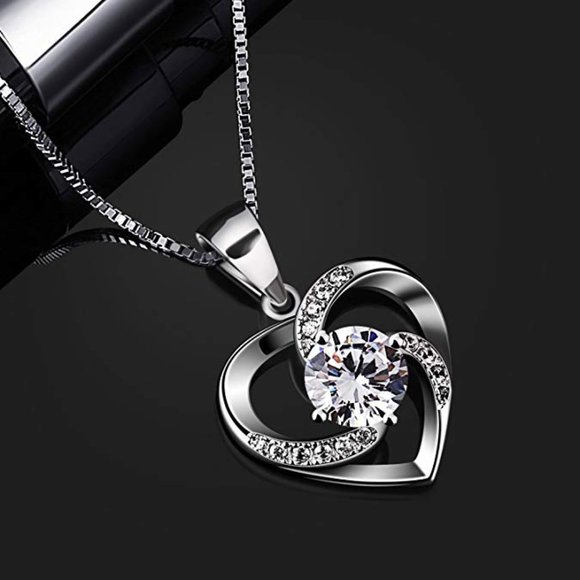 3/$35 💗 Swarovski Heart Sterling Silver 925 Pendant &Chain - Picture 1 of 7